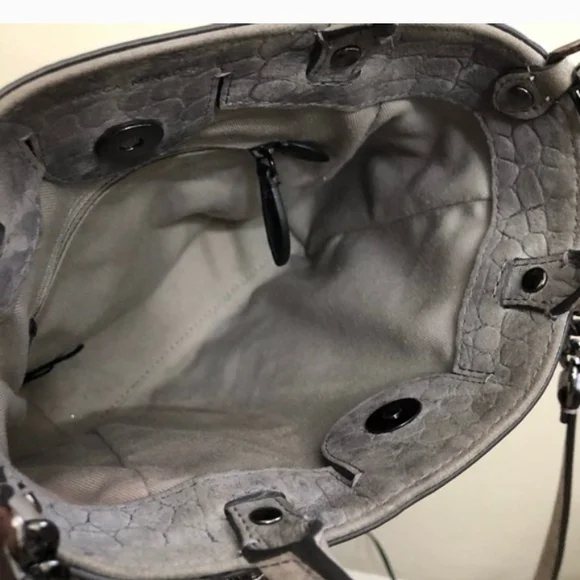 REBECCA MINKOFF 💕NWOT💕 Gray Croc-Embossed Leather Tote with Chain Strap - Picture 3 of 6